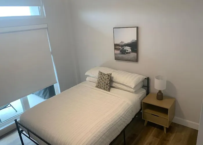 Beachview Getaway At The New Carlyle 304 On The Main Strip In Grand Bend