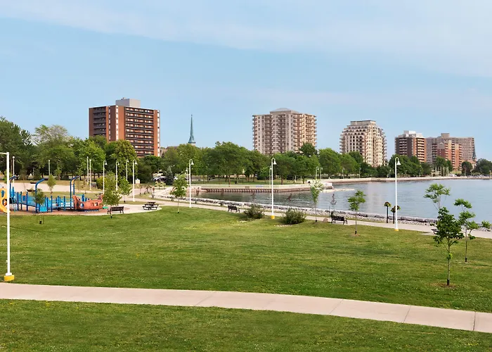 Days Inn By Wyndham Sarnia Harbourfront
